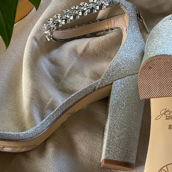 Badgley Mischka Odessa Crystal Adorned Block Heel - Picture 8 of 16